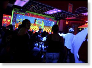 Click to enlarge Tulcingo Bar