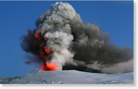 iceland volcano eyjafjallajokull eruption. by Icelandic volcano