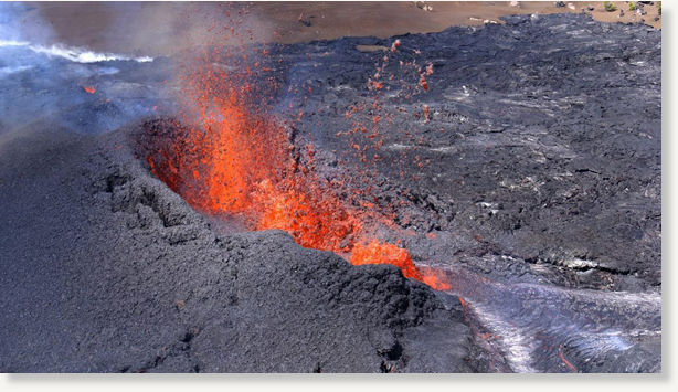 volcano eruption in Hawaii