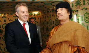 Tony_Blair_with_Muammar_G_008.jpg