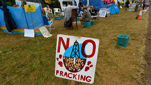 UK farmers fracking