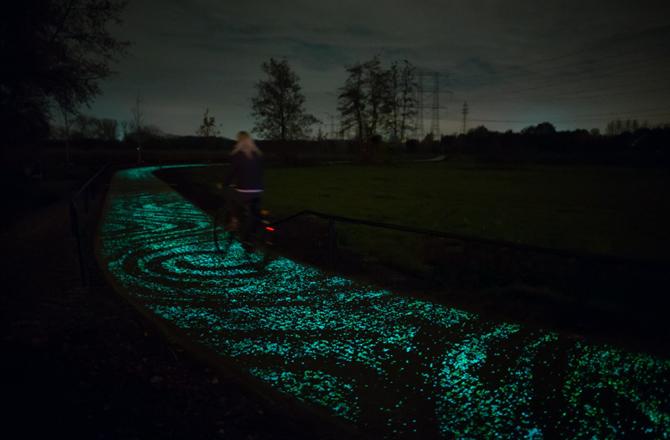 Van Gogh-Roosegaarde bicycle path