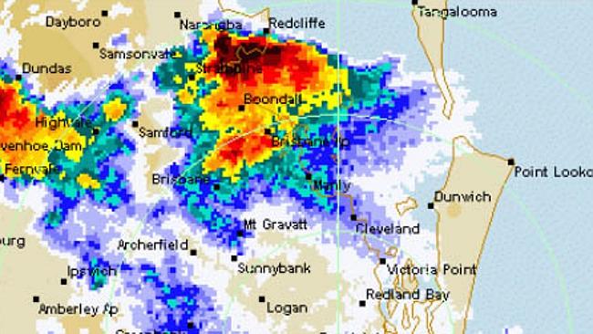 Supercell thunderstorm hits Brisbane