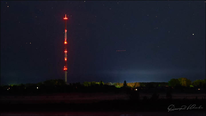 red lights over Russia