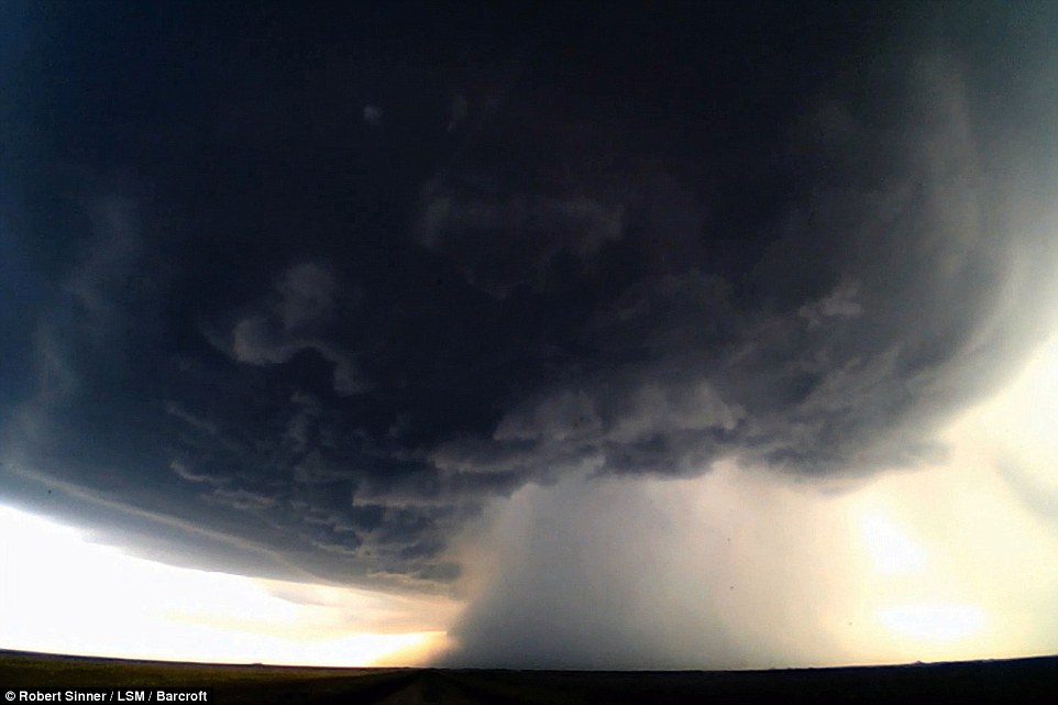 supercell storm in kansas