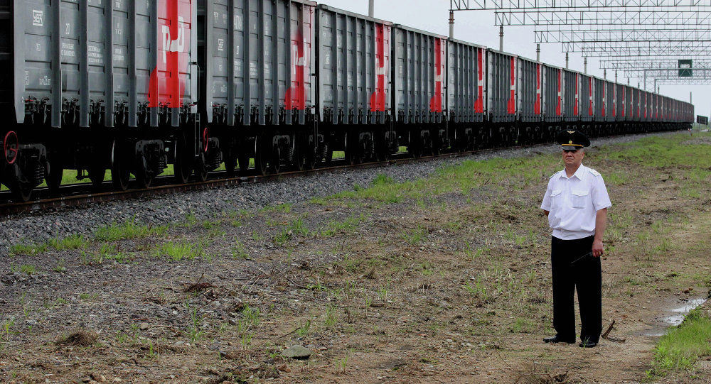 Click to enlarge China train