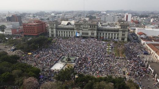 guatemala anti-corruption protest