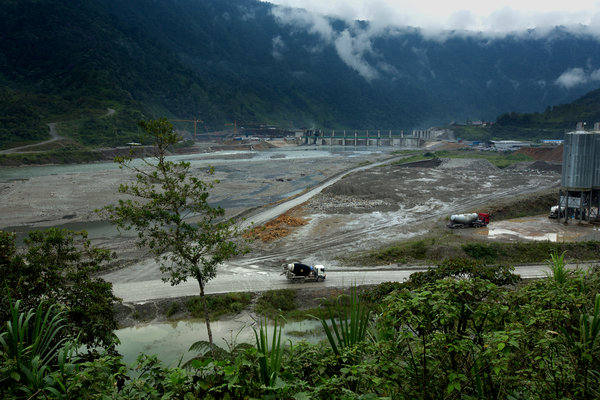Click to enlarge Dam construction