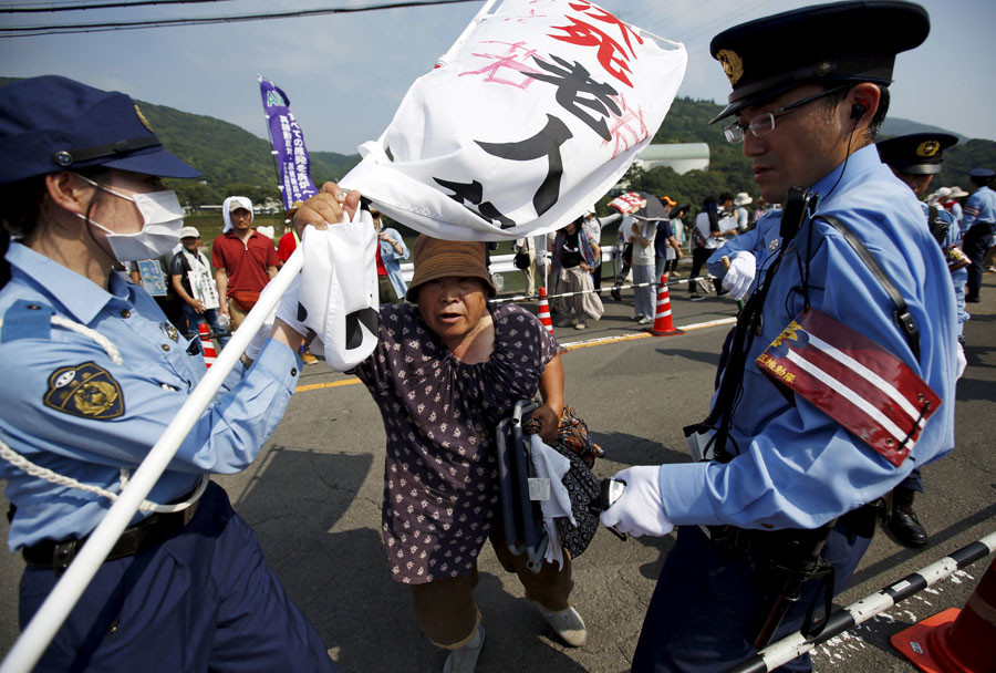 protest restart Sendai nuclear power station