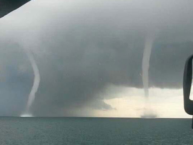 Double waterspout near Florida