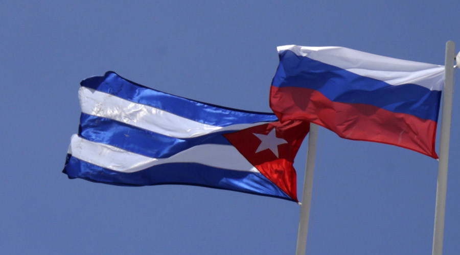 Cuban and Russian flags