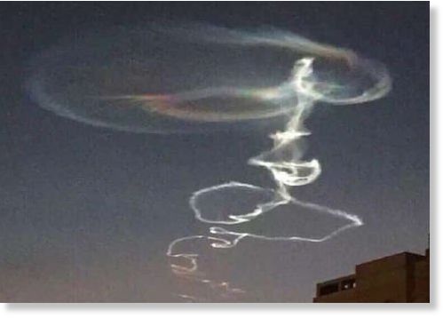 Click to enlarge missile contrail