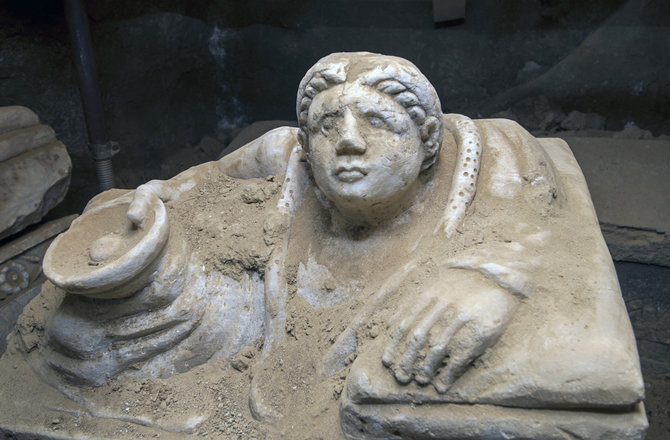 Statue in Etruscan tomb