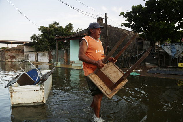 Flooding Paraguay