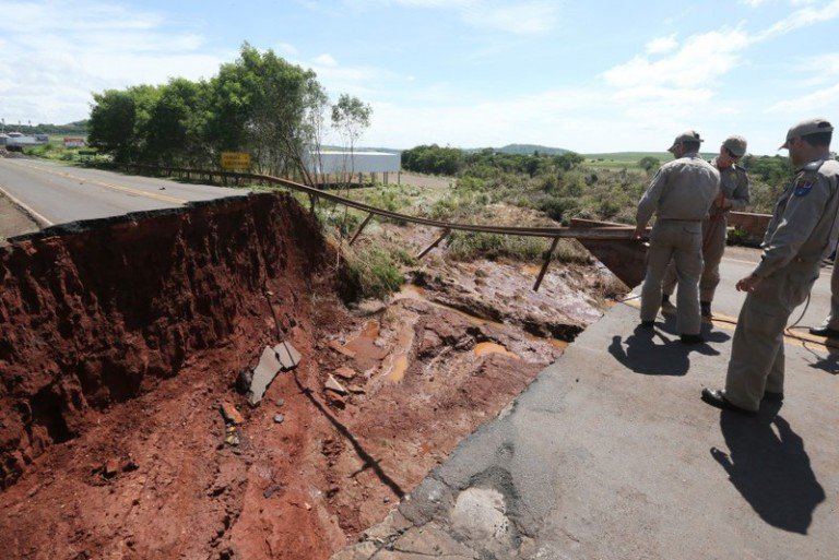  flood damage in Paraná state, Brazil