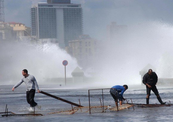 Click to enlarge Wave Cuba