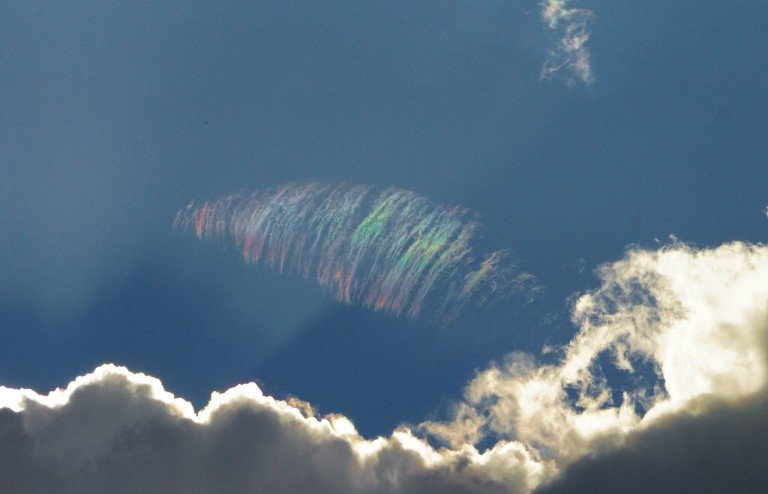 Rainbow cirrus clouds