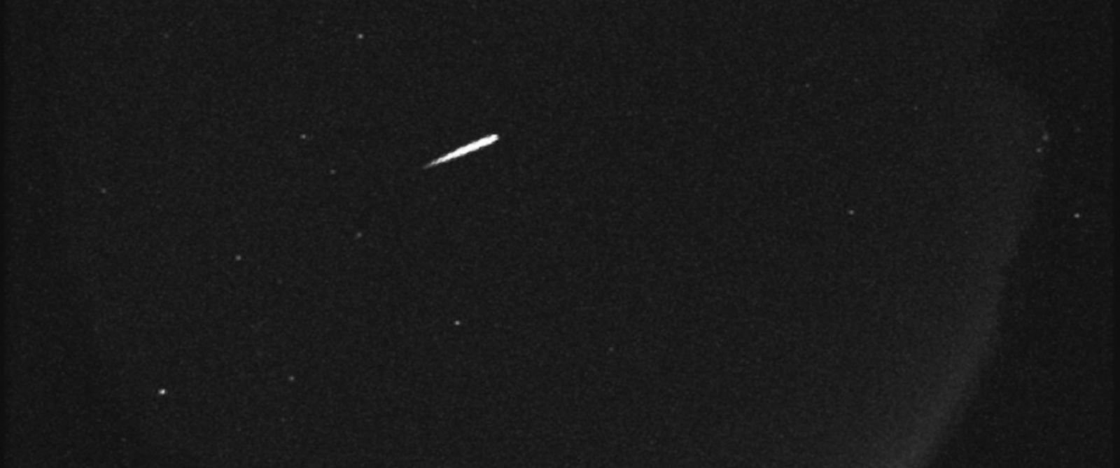 Bright, white meteor fireball spotted in British Columbia, Washington