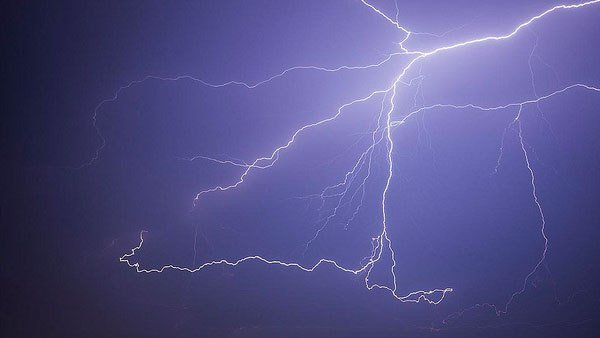 Click to enlarge lightning