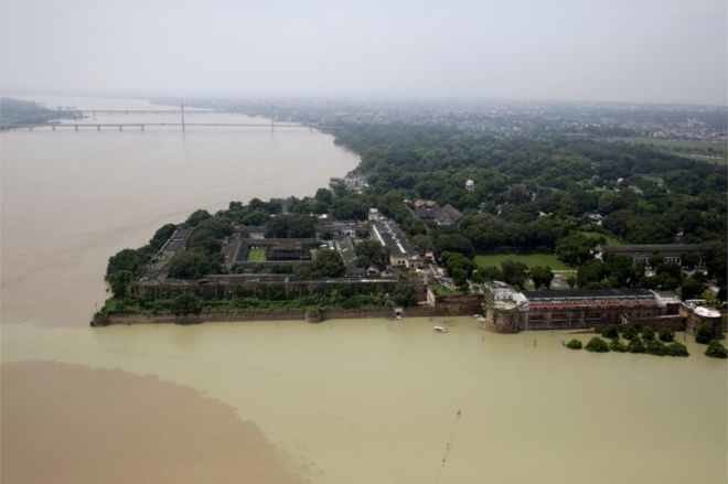 flooded Ganges river in Allahabad city 