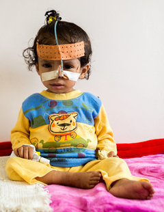A young girl in Sadaa hospital