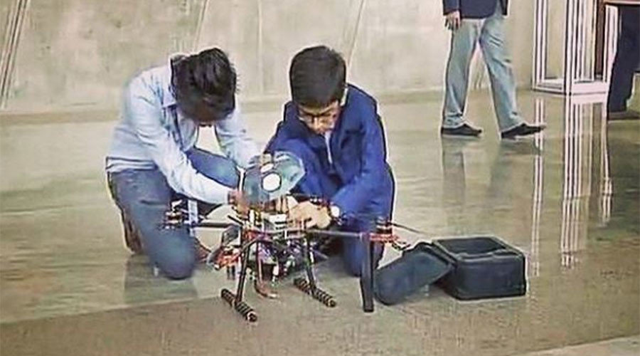 Indian 14yo signs government contract to make anti-landmine drones
