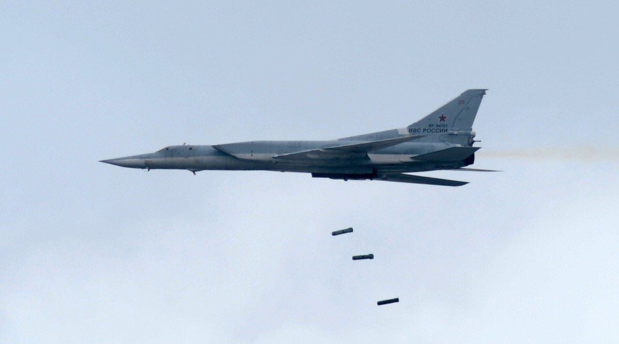 Russian long-range bombers target ISIS positions in Deir ez-Zor, Syria