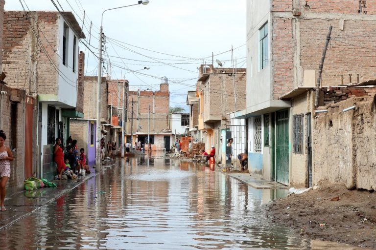 Floods in Lambayeque, February 2017. 