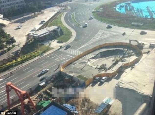 A massive sinkhole appeared on a ring road in Jilin city of northeast China this morning
