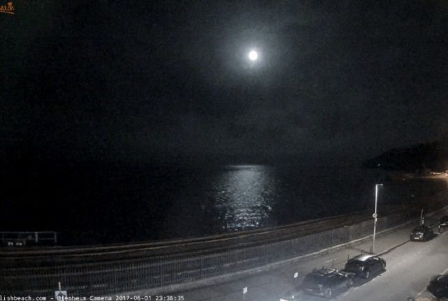Click to enlarge Fireball over Dawlish