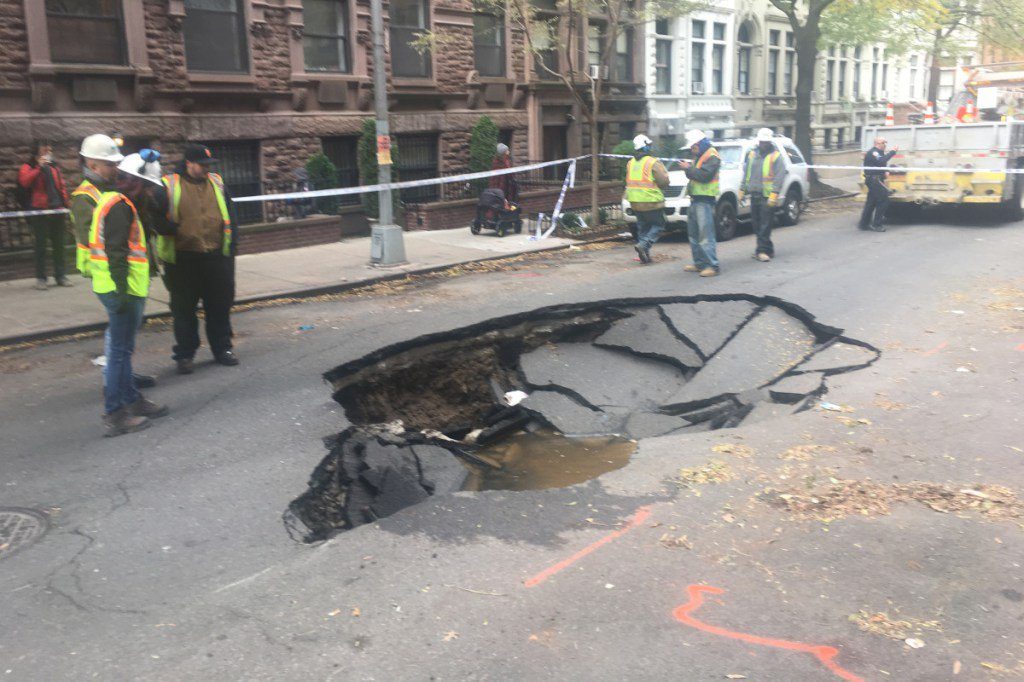 Massive sinkhole opens up on Manhattan street