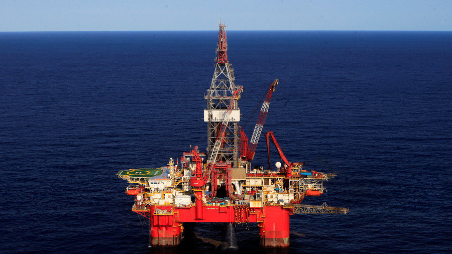 Click to enlarge Oil rig