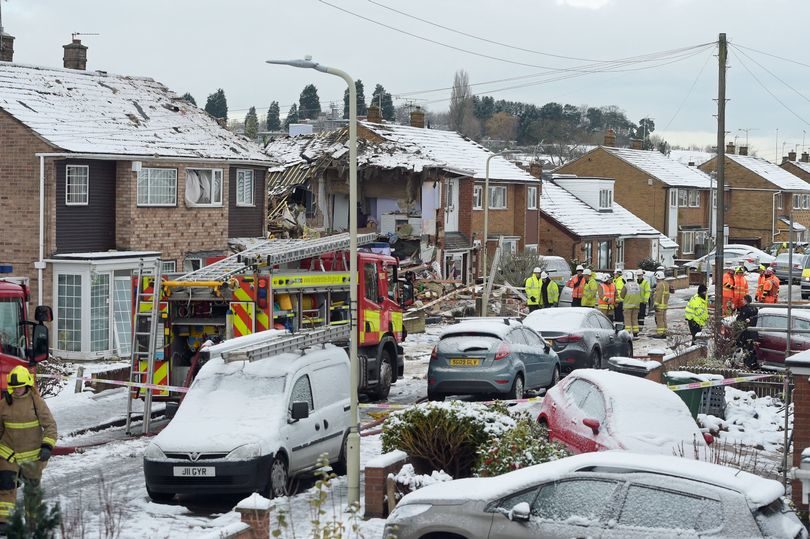 Click to enlarge house explosion leicester1