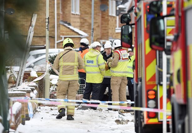 Click to enlarge house explosion leicester8