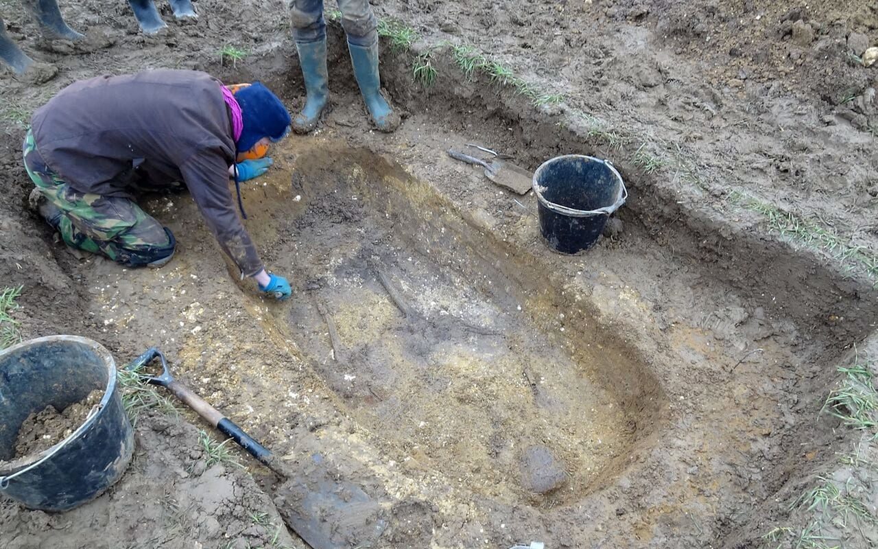 Excavations of the Anglo Saxon grave in Winfarthing archaeology