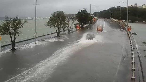 king tide flooding new zealand february 2 2018