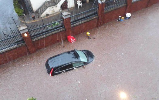 Heavy Downpour Causes Flooding in Nairobi