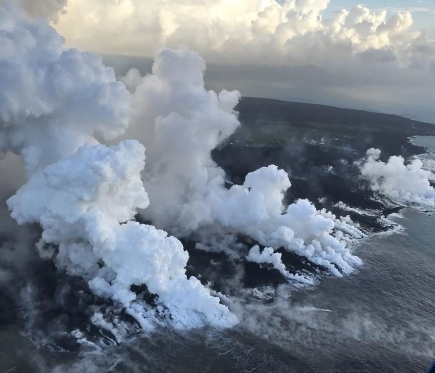 lava flow hawaii