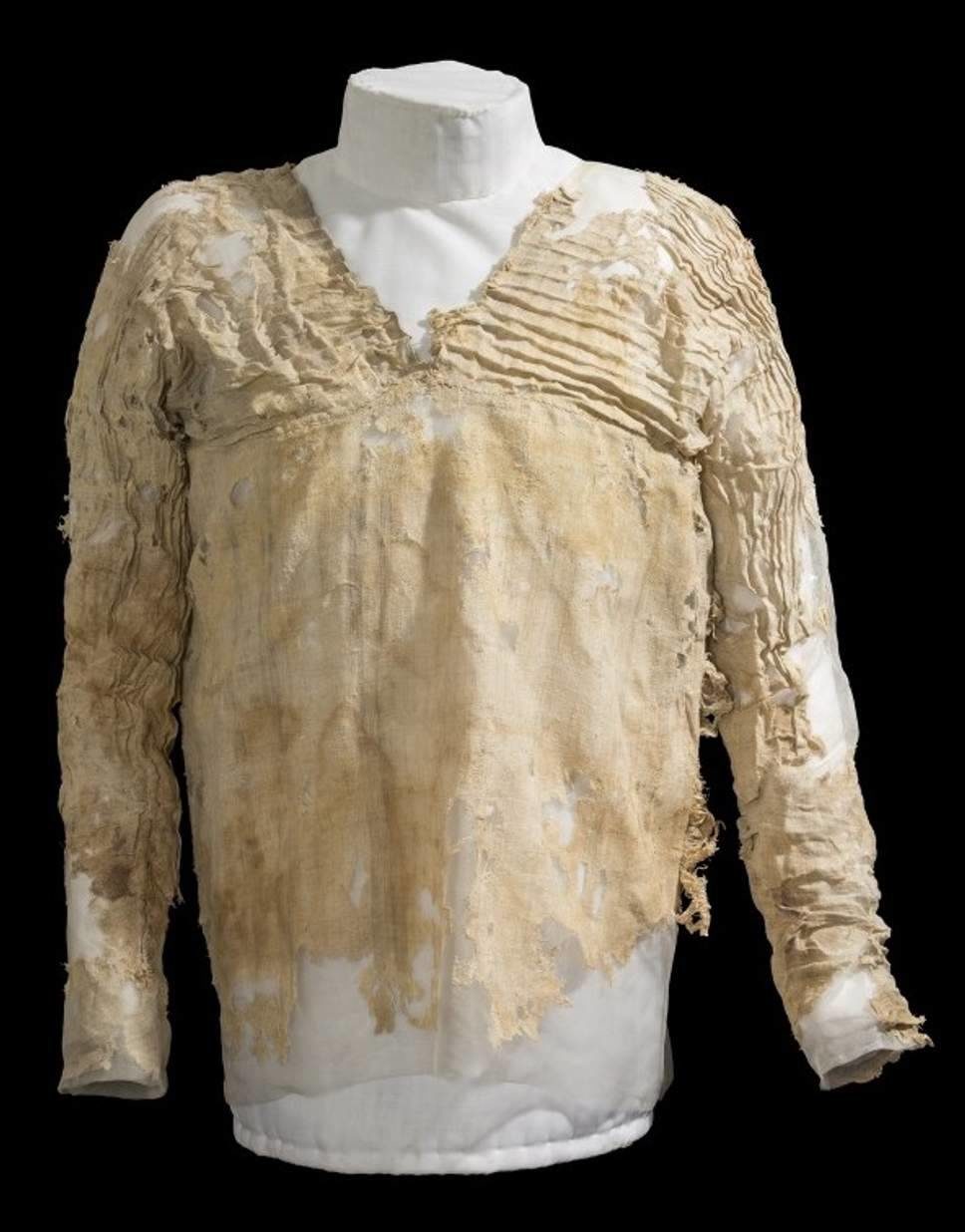 tarkhan dress oldest woven garment
