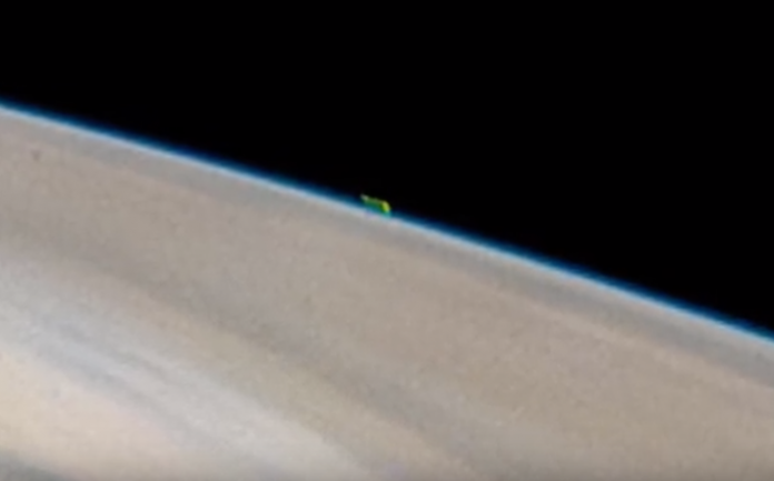 mysterious green image above jupiter