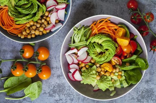 A comprehensive list of reasons why vegan and vegetarian diets easily ruin your body