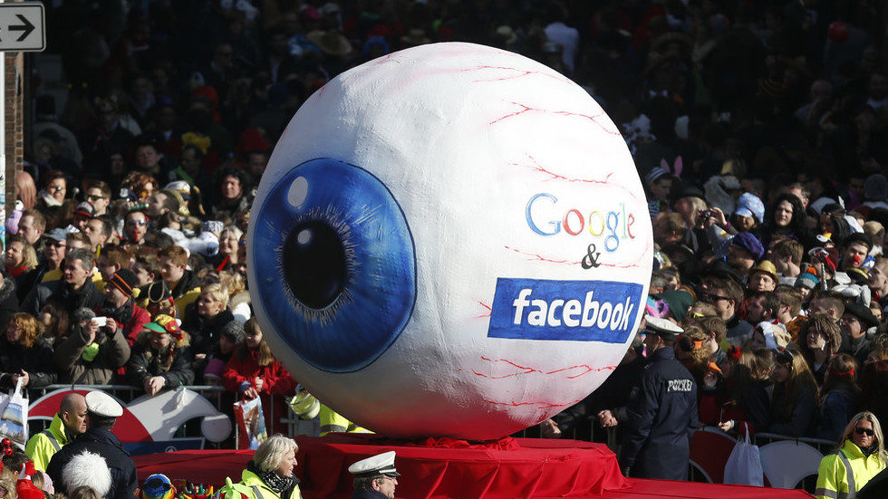 Google and Facebook carnival float