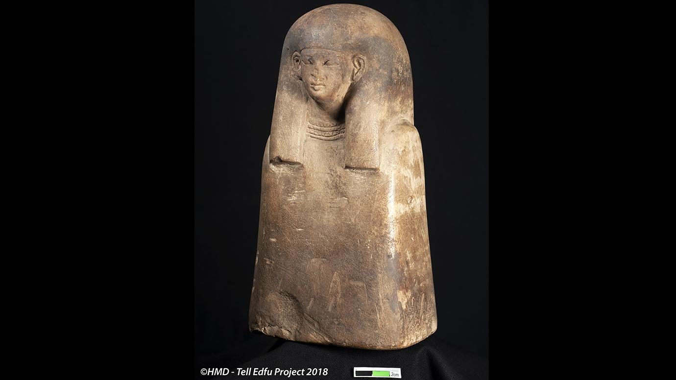 Female ancestor bust egypt