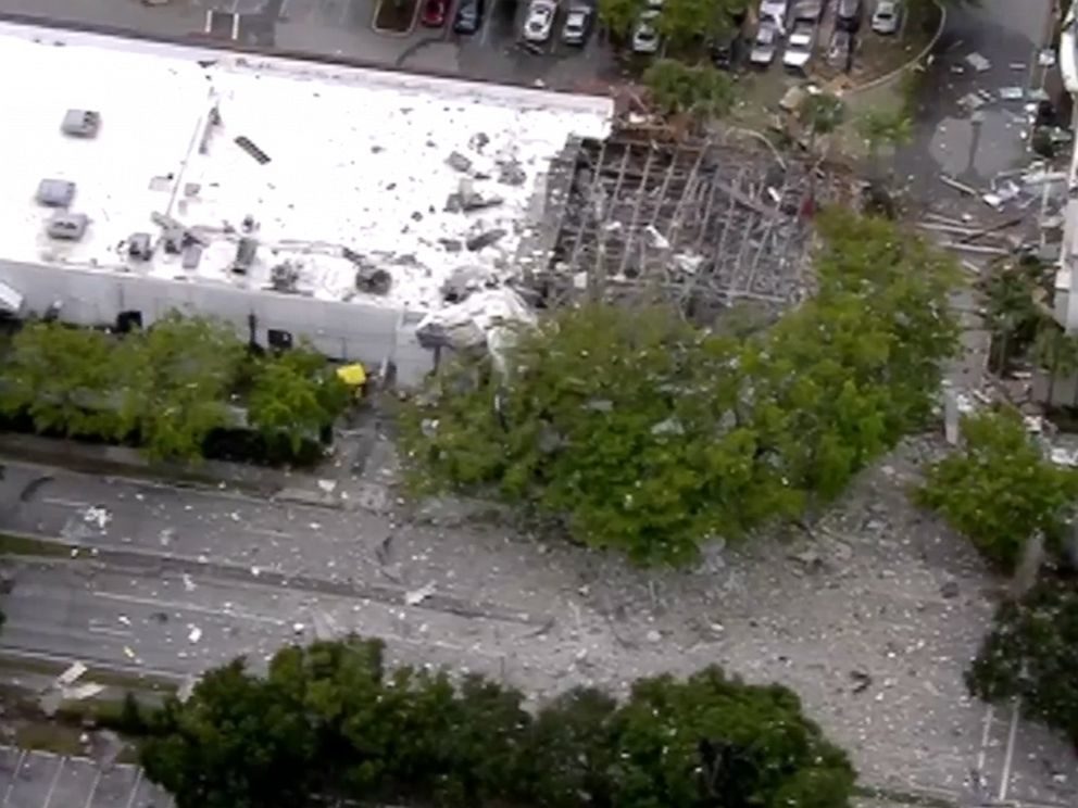 Click to enlarge explosion shopping center florida