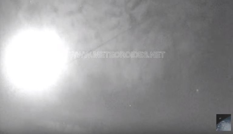 Large meteor fireball explodes over Andalusia, Spain
