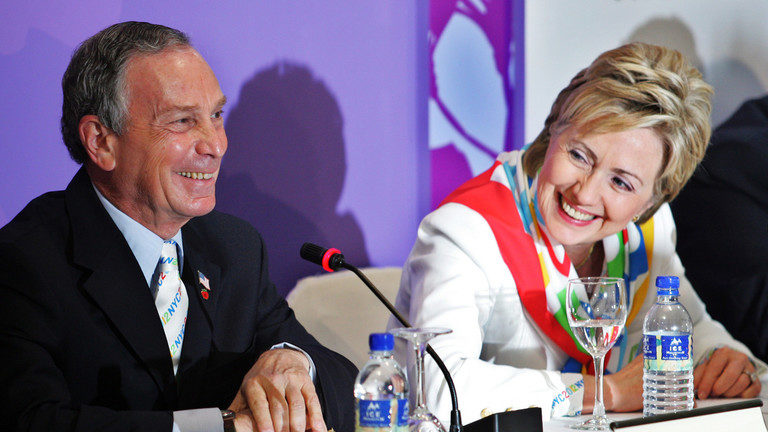 Michael Bloomberg and Hillary Clinton in Singapore, July 2005.