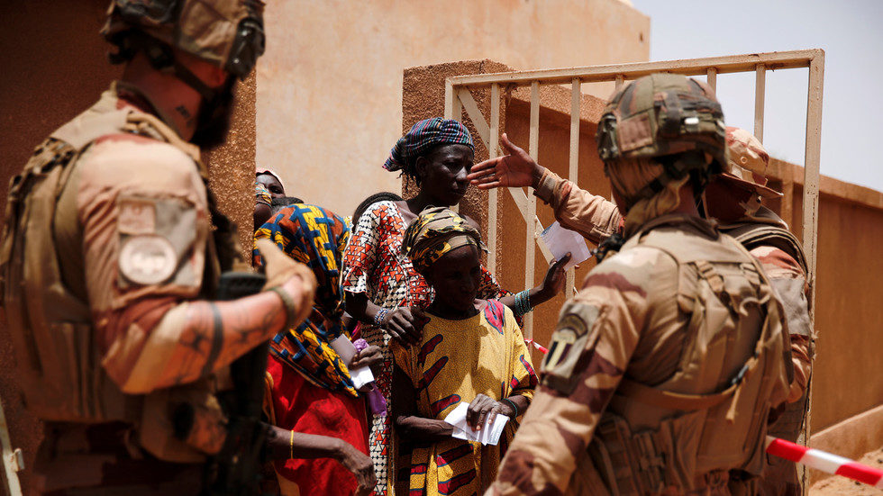 (FAMa) and French military Mali