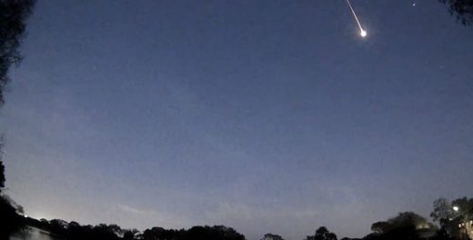 Video captures meteor fireball streaking over Florida