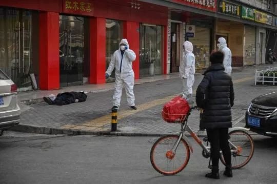 people dead street China virus