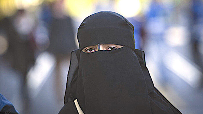 burka person